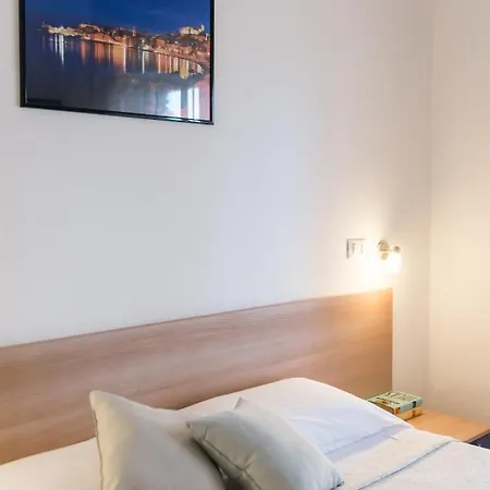 Hotel Viola