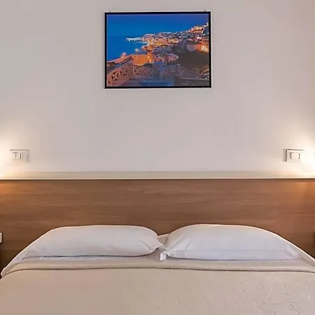 Hotel Viola 2*