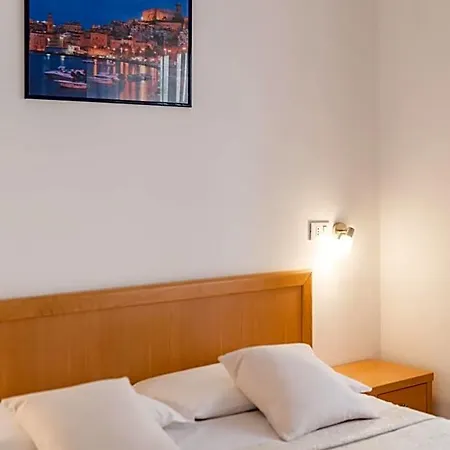 Viola 2* Gaeta