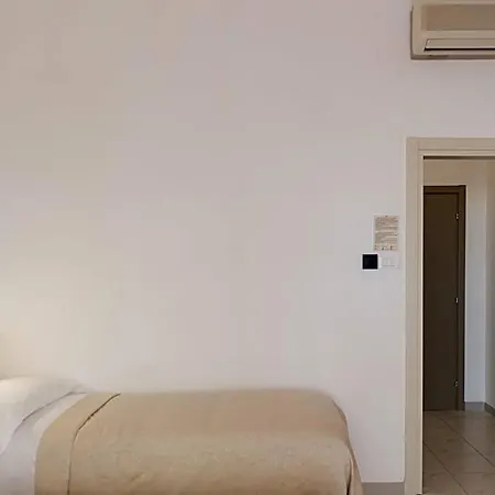 Hotel Viola 2*